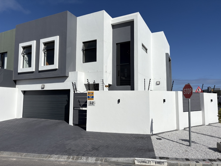 4 Bedroom Property for Sale in Sandown Western Cape